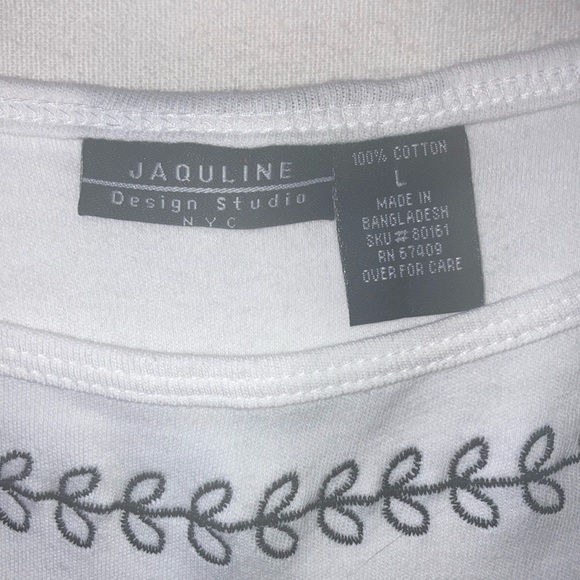 White Embroidered Women's Top - Picture 2 of 3